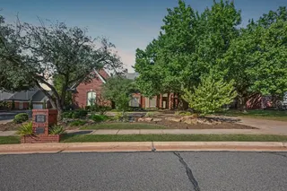 Sold home at 417 Hollowdale