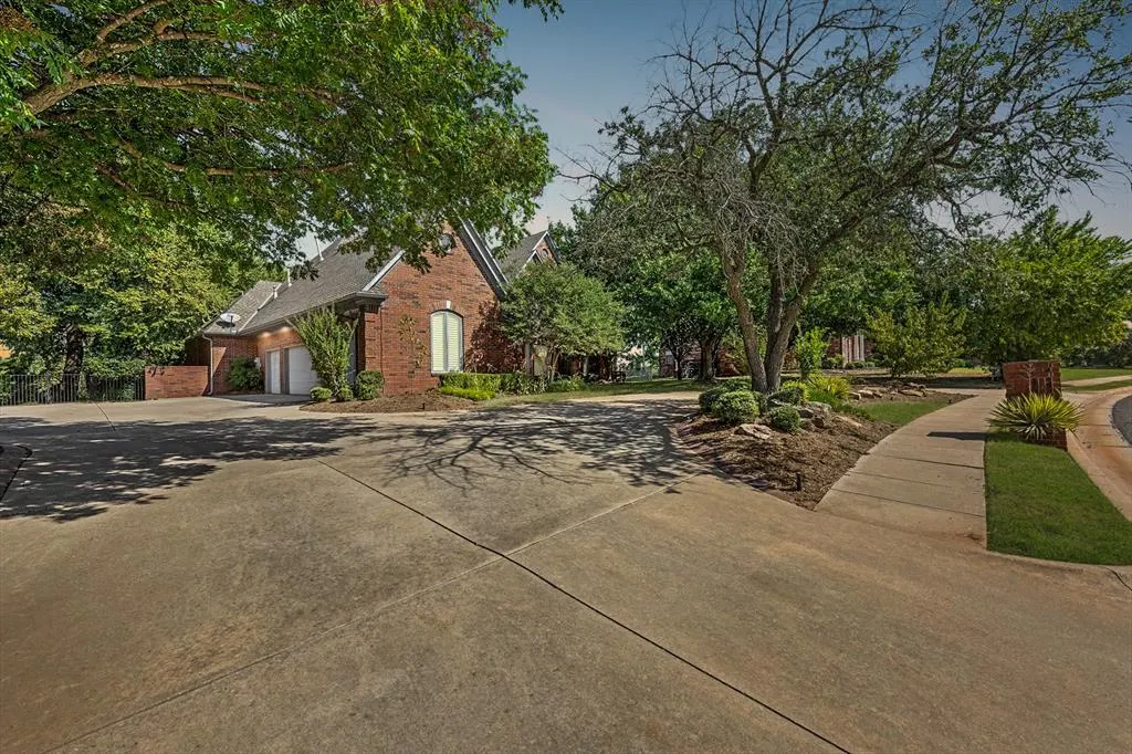 Photo 49 — 417 Hollowdale, Edmond, OK 73003