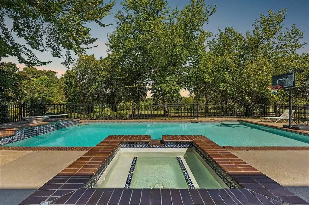 Photo 3 — 417 Hollowdale, Edmond, OK 73003