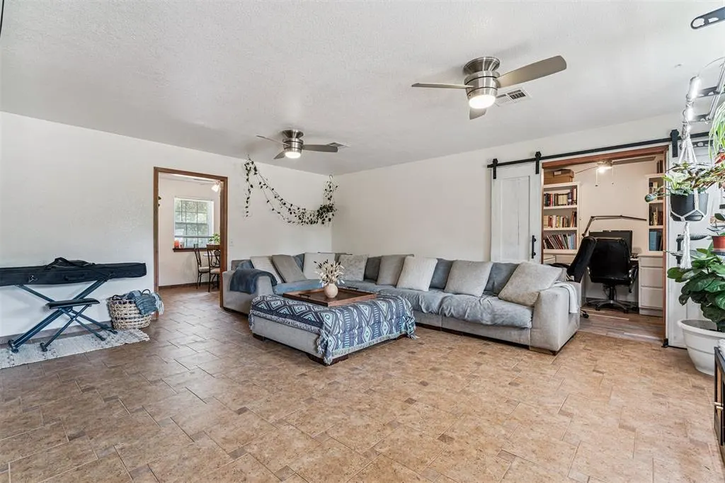 Photo 4 — 37082 Dance Creek Lane, Tecumseh, OK 74873