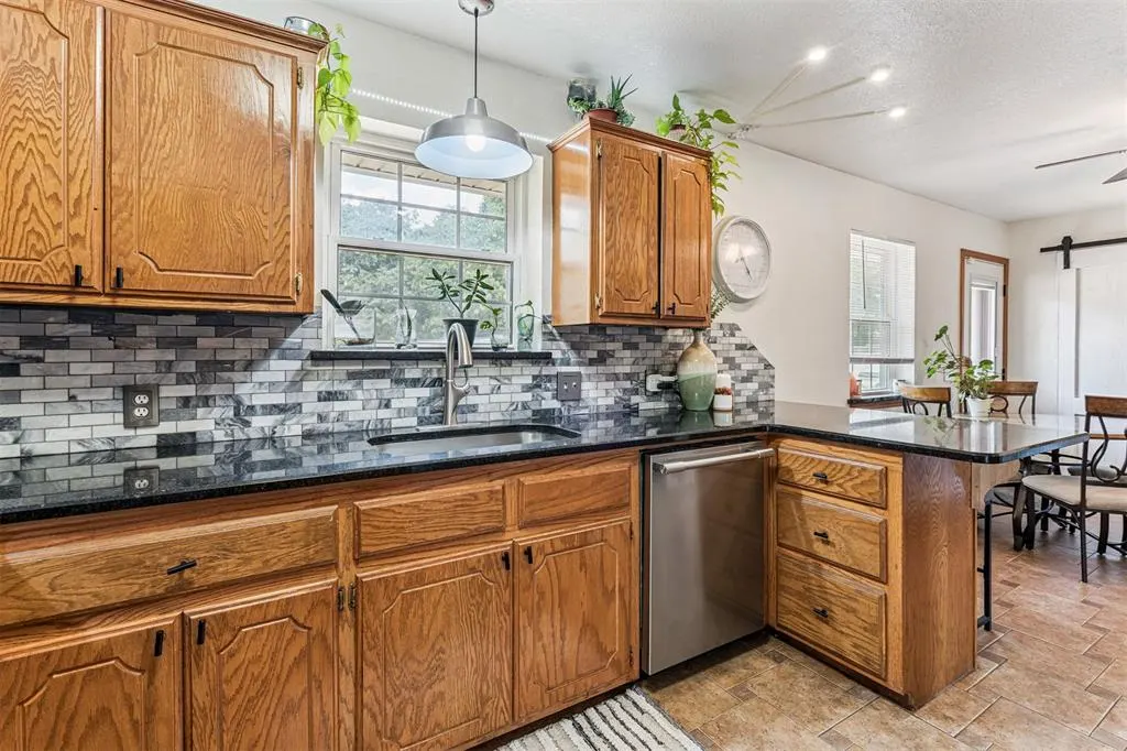 Photo 12 — 37082 Dance Creek Lane, Tecumseh, OK 74873