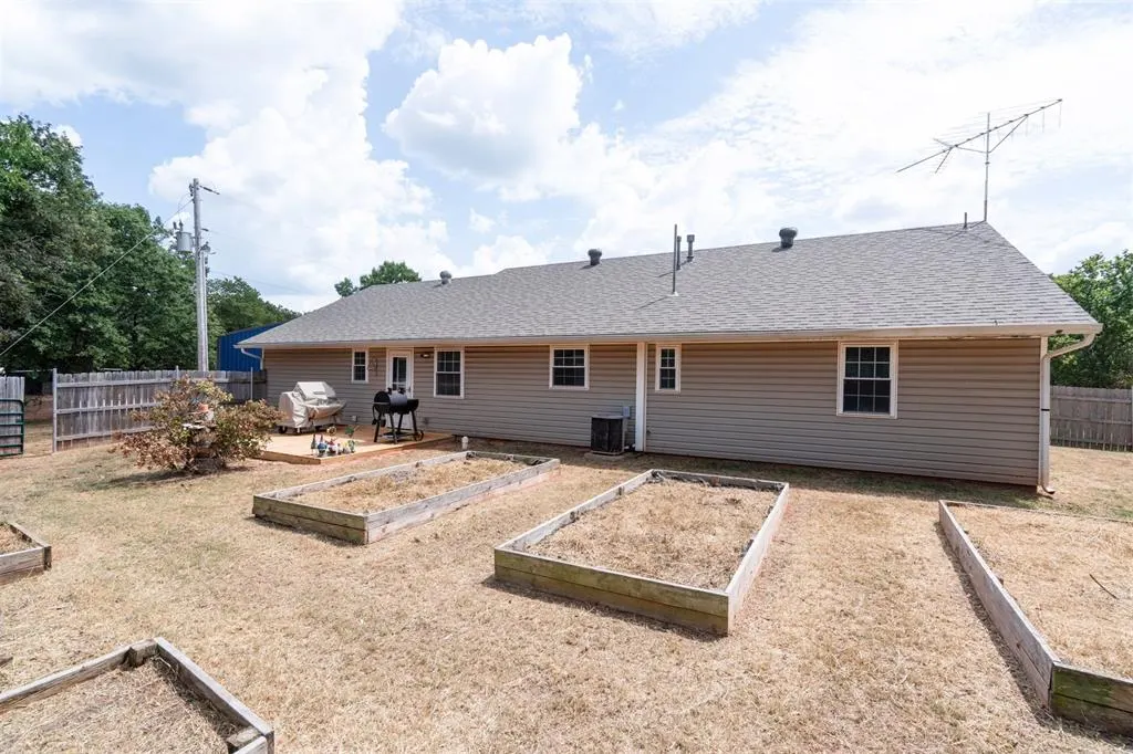 Photo 40 — 37082 Dance Creek Lane, Tecumseh, OK 74873