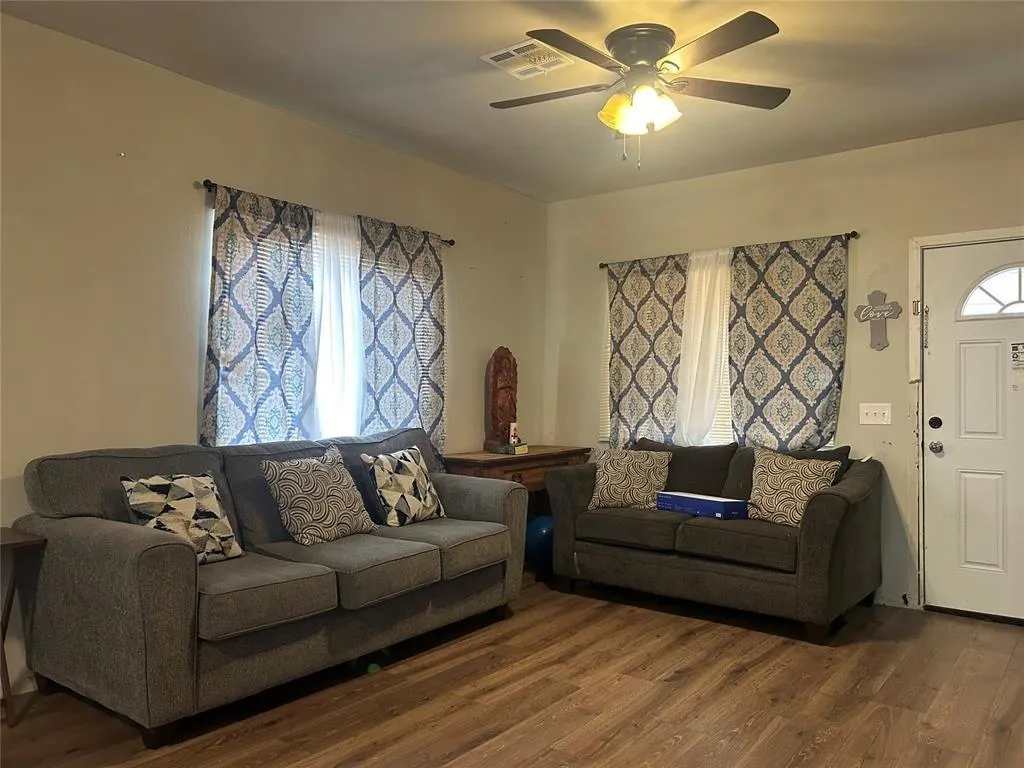 Photo 8 — 1201 E Main Street, Shawnee, OK 74801
