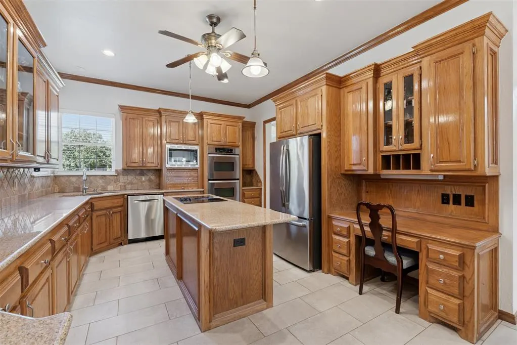 Photo 13 — 13124 Red Cedar Circle, Oklahoma City, OK 73131