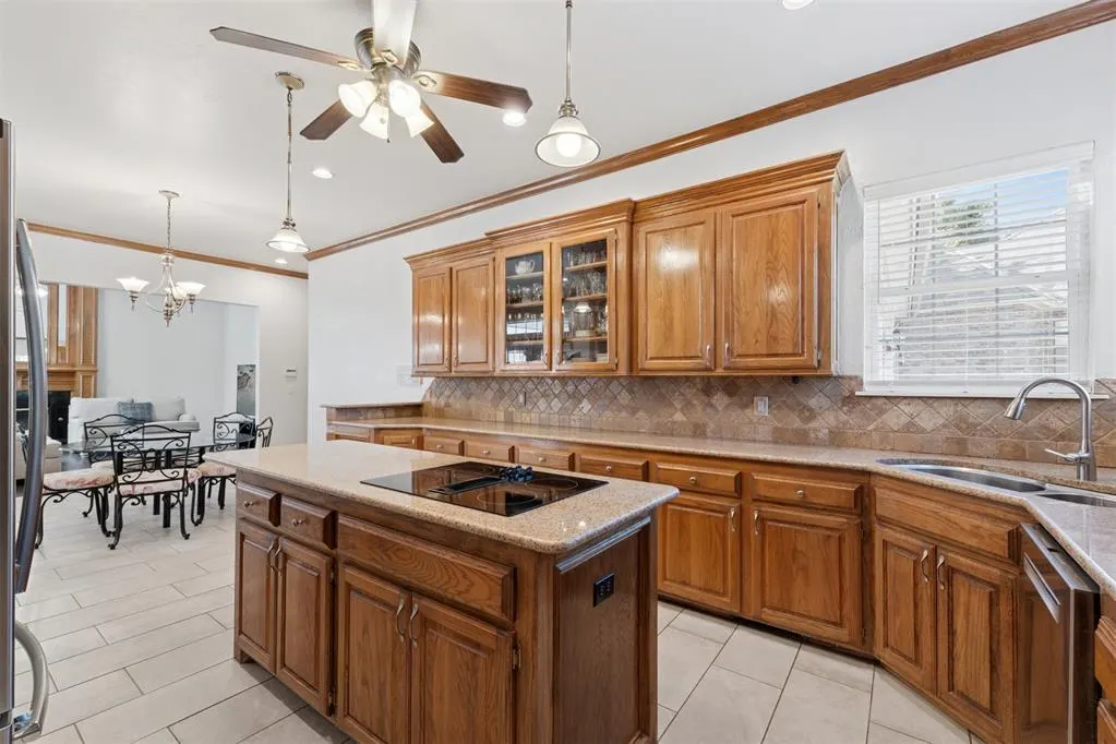 Photo 14 — 13124 Red Cedar Circle, Oklahoma City, OK 73131