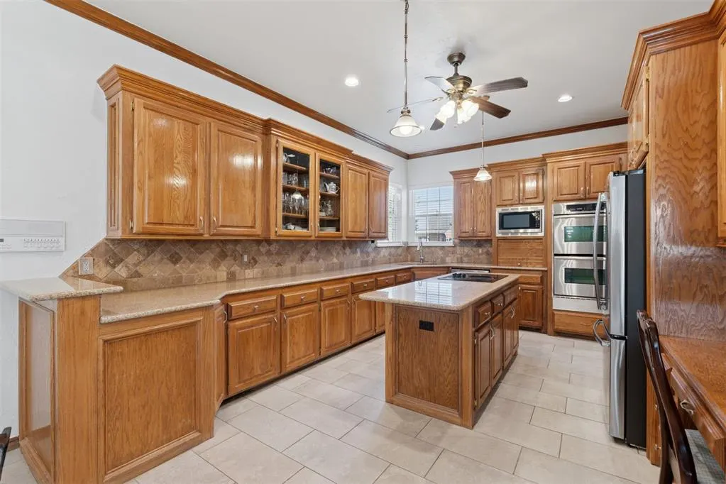 Photo 15 — 13124 Red Cedar Circle, Oklahoma City, OK 73131