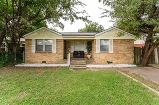 Sold home at 4020 NW 23rd Street