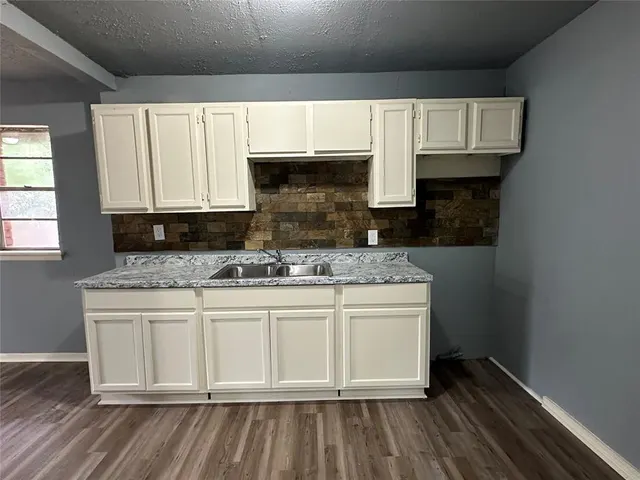 Photo 5 — 1233 NW 94th Street, Oklahoma City, OK 73114