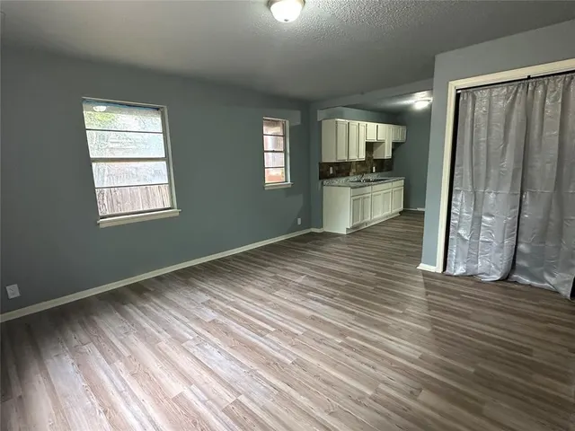 Photo 8 — 1233 NW 94th Street, Oklahoma City, OK 73114
