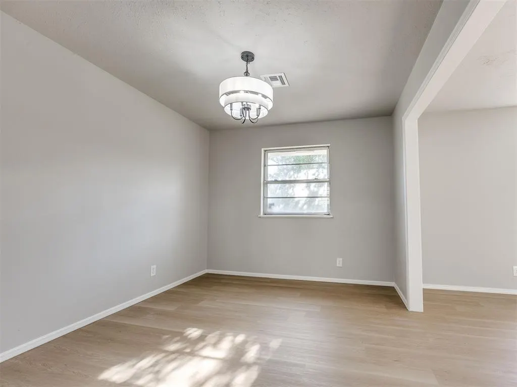 Photo 9 — 9517 N University Avenue, Oklahoma City, OK 73114