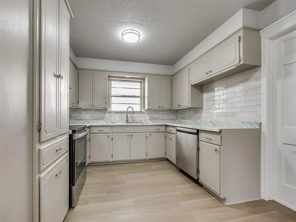 Photo 11 — 9517 N University Avenue, Oklahoma City, OK 73114