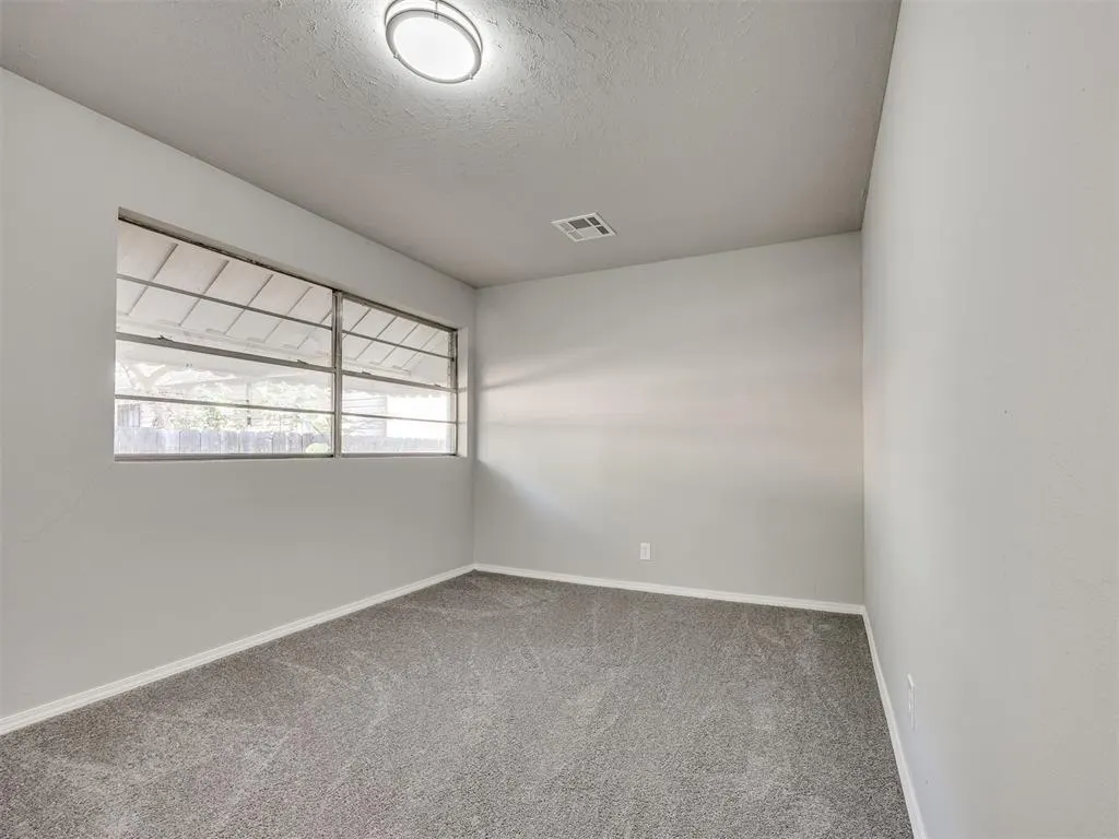 Photo 15 — 9517 N University Avenue, Oklahoma City, OK 73114
