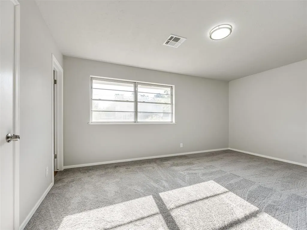 Photo 20 — 9517 N University Avenue, Oklahoma City, OK 73114