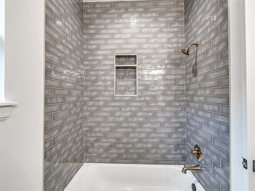 Photo 29 — 10405 SW 50th Street, Mustang, OK 73064