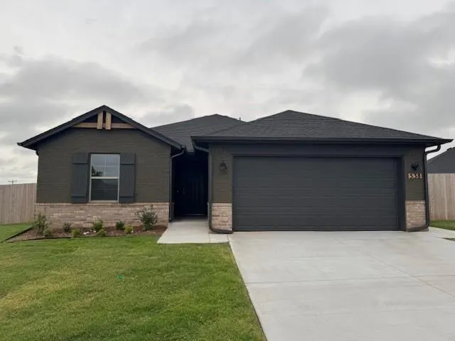Front exterior — 538 Elena Drive, Blanchard, OK 73010