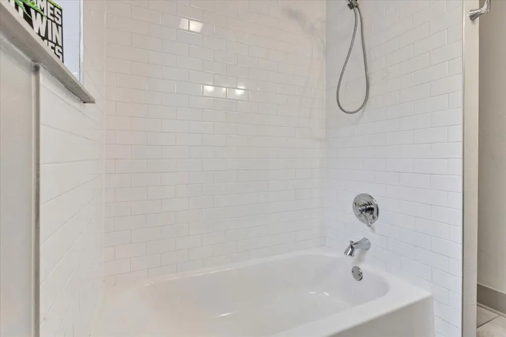 Photo 12 — 2808 N Robinson Avenue, Oklahoma City, OK 73103