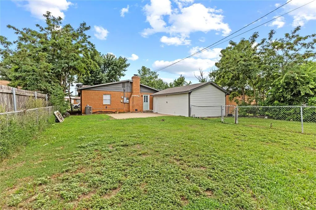 Photo 25 — 1509 Orient Avenue, Clinton, OK 73601
