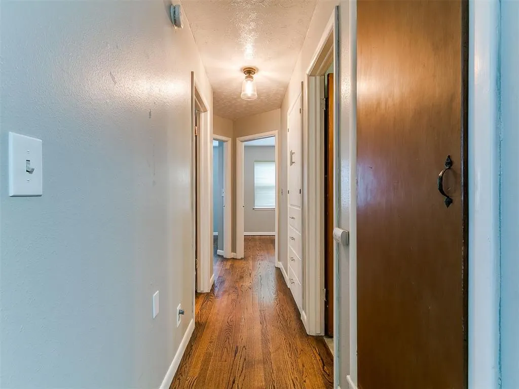 Photo 9 — 6804 NW 59th Street, Bethany, OK 73008