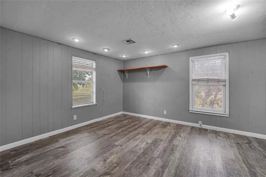 Photo 11 — 1217 E Cherry Street, Altus, OK 73521