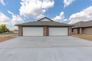 Sold home at 2335 SW 90 Place