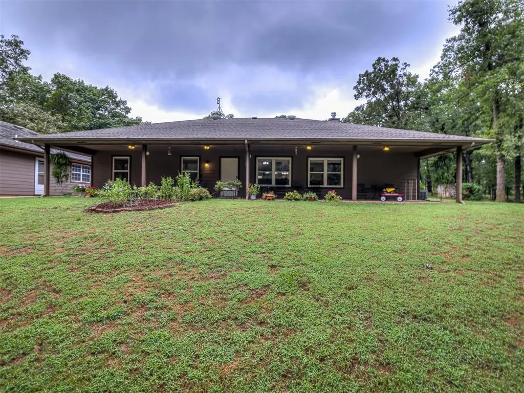 Photo 4 — 18400 E Coffee Creek Road, Luther, OK 73054