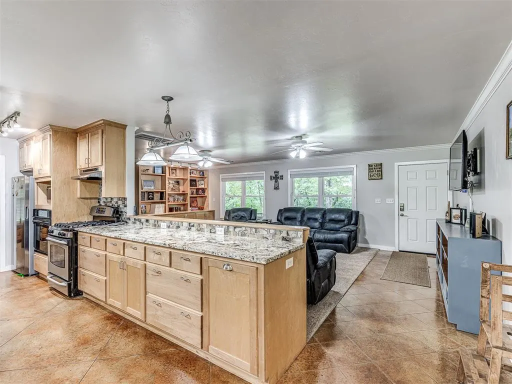 Photo 13 — 18400 E Coffee Creek Road, Luther, OK 73054