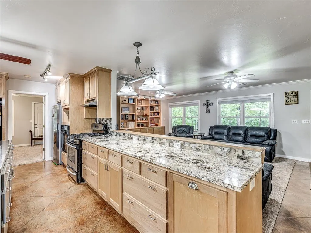 Photo 14 — 18400 E Coffee Creek Road, Luther, OK 73054