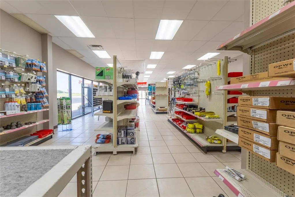 Photo 30 — 400 S Access Road, Weatherford, OK 73096