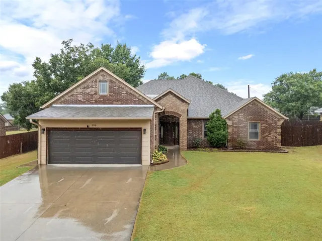 Front exterior — 206 N Manning Street, Stillwater, OK 74075