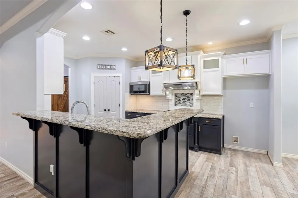 Photo 16 — 206 N Manning Street, Stillwater, OK 74075