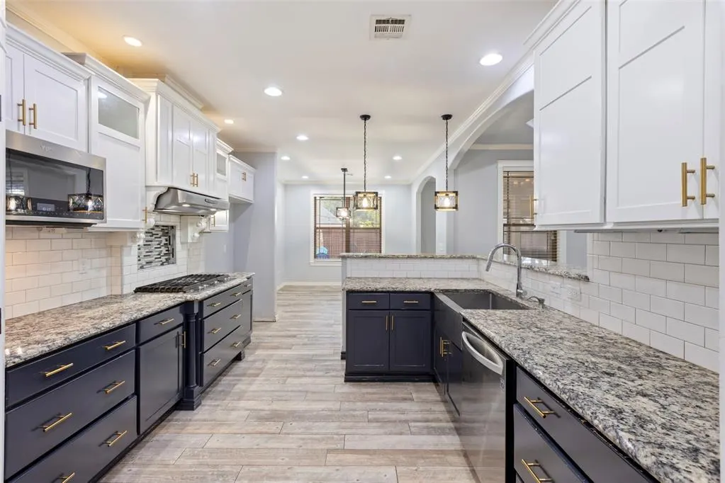 Photo 18 — 206 N Manning Street, Stillwater, OK 74075