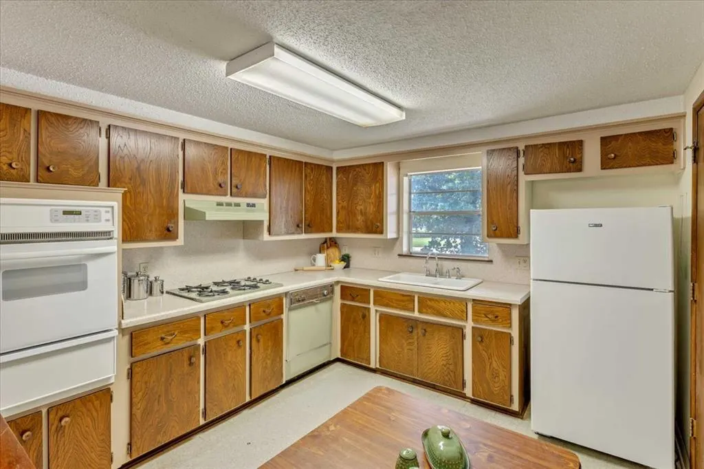 Photo 13 — 7609 NW 14th Street, Oklahoma City, OK 73127