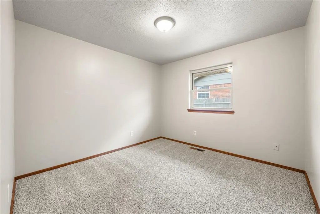 Photo 20 — 3016 Shadybrook Drive, Midwest City, OK 73110