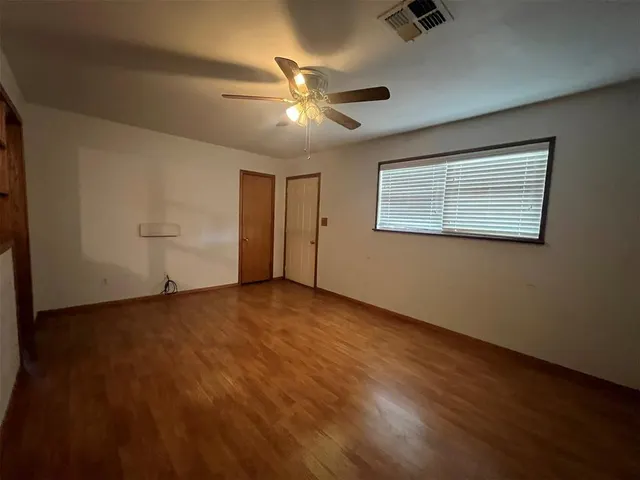 Photo 6 — 2221 SW 42nd Street, Oklahoma City, OK 73119