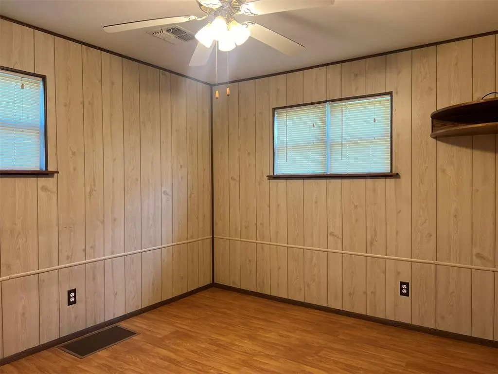 Photo 9 — 2221 SW 42nd Street, Oklahoma City, OK 73119