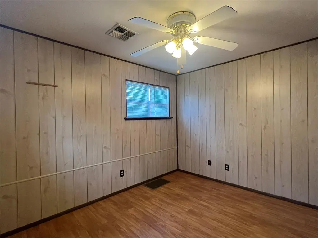Photo 12 — 2221 SW 42nd Street, Oklahoma City, OK 73119