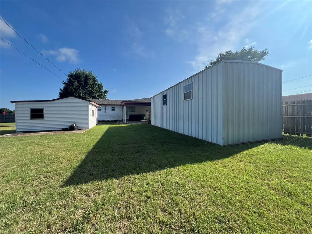 Photo 18 — 2221 SW 42nd Street, Oklahoma City, OK 73119