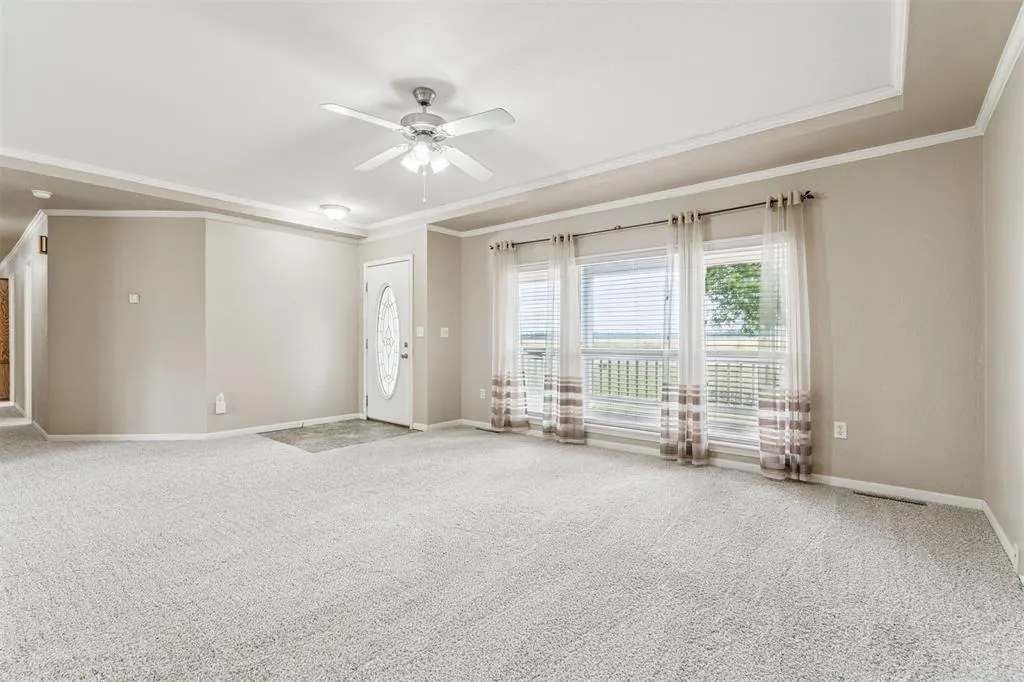 Photo 4 — 618 W Ryland Road, Crescent, OK 73028