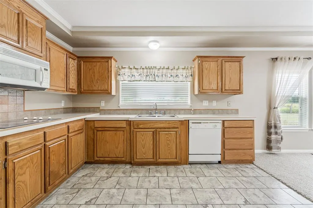 Photo 13 — 618 W Ryland Road, Crescent, OK 73028