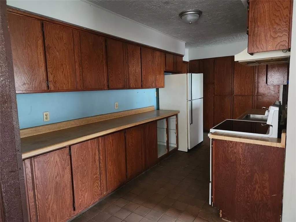 Photo 5 — 8701 Howard Avenue, Lexington, OK 73051