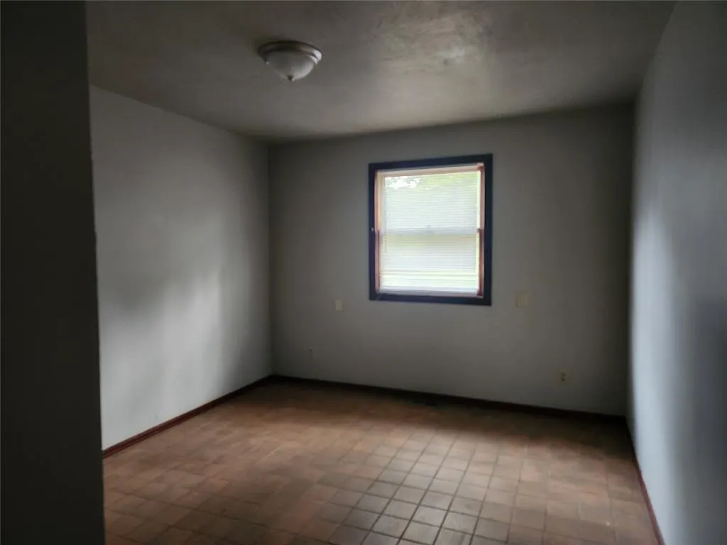 Photo 8 — 8701 Howard Avenue, Lexington, OK 73051