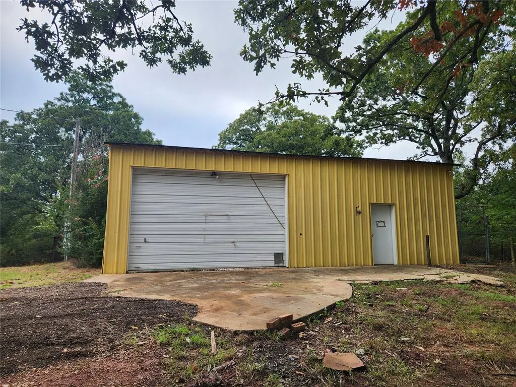 Photo 11 — 8701 Howard Avenue, Lexington, OK 73051