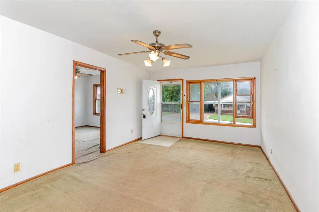 Photo 3 — 829 SE 32nd Street, Oklahoma City, OK 73129