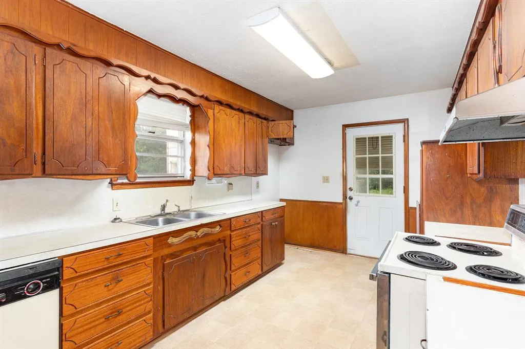 Photo 5 — 829 SE 32nd Street, Oklahoma City, OK 73129