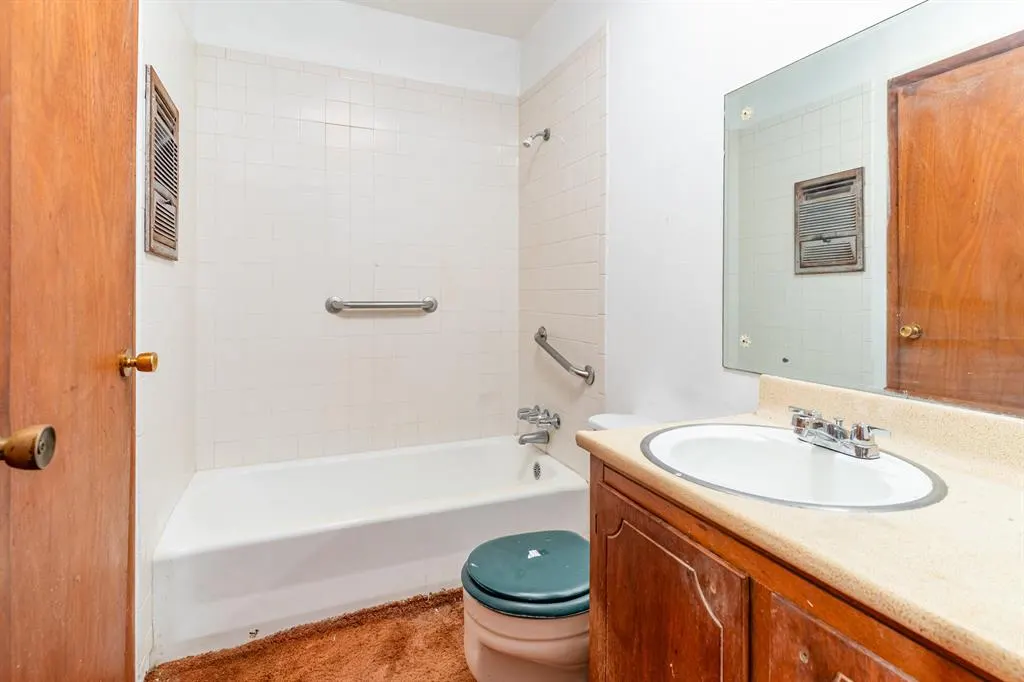 Photo 10 — 829 SE 32nd Street, Oklahoma City, OK 73129