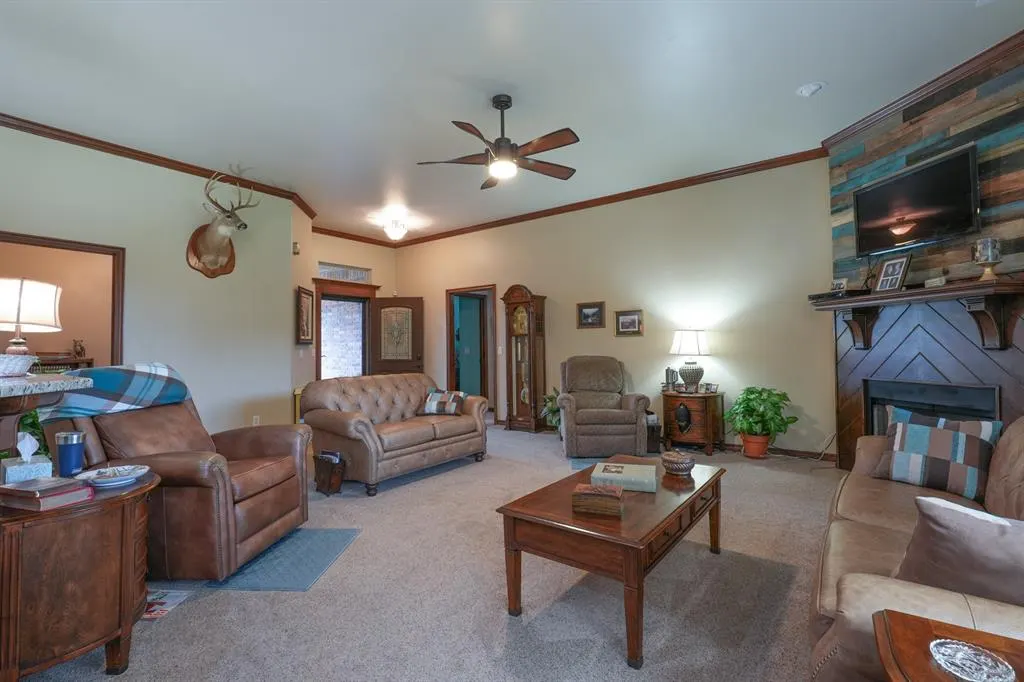 Photo 6 — 2016 Brook Hollow, Shawnee, OK 74804