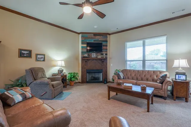 Photo 7 — 2016 Brook Hollow, Shawnee, OK 74804