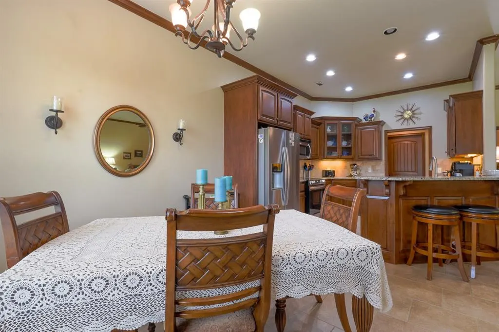 Photo 14 — 2016 Brook Hollow, Shawnee, OK 74804