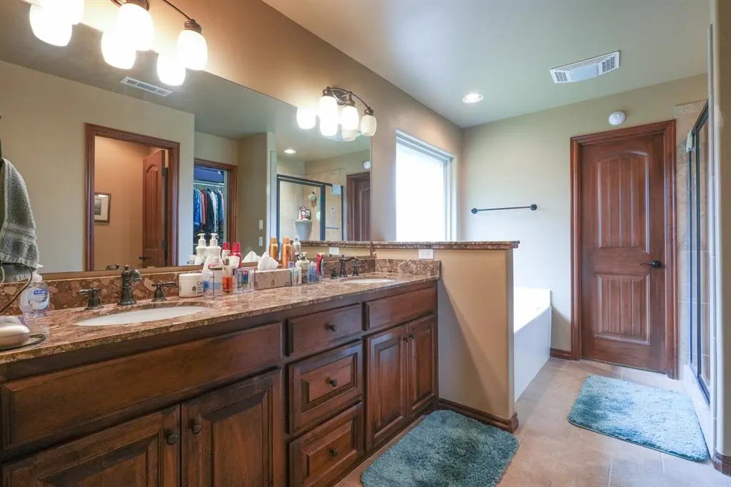 Photo 17 — 2016 Brook Hollow, Shawnee, OK 74804