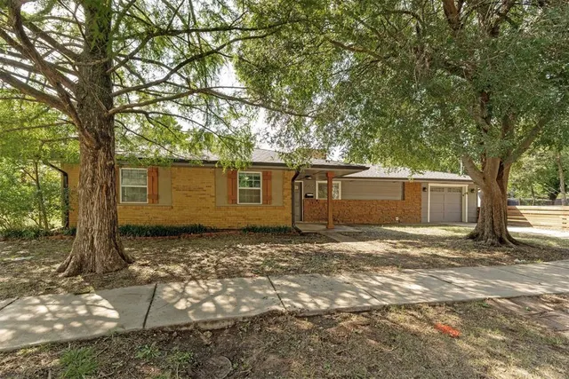 Photo 2 — 4705 N Miller Avenue, Oklahoma City, OK 73112